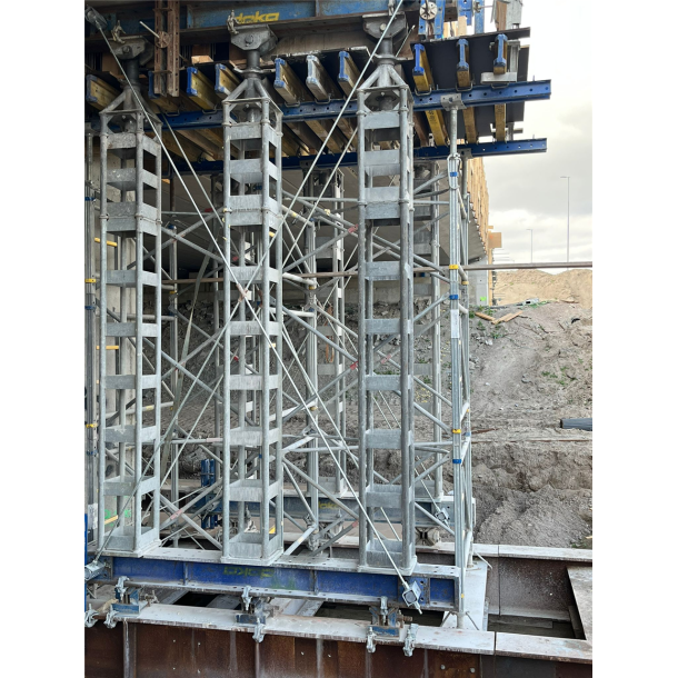 Individual parts End piece | with spindle KN400 | Nut with star for KN400Thread TR 100 x 24 mm